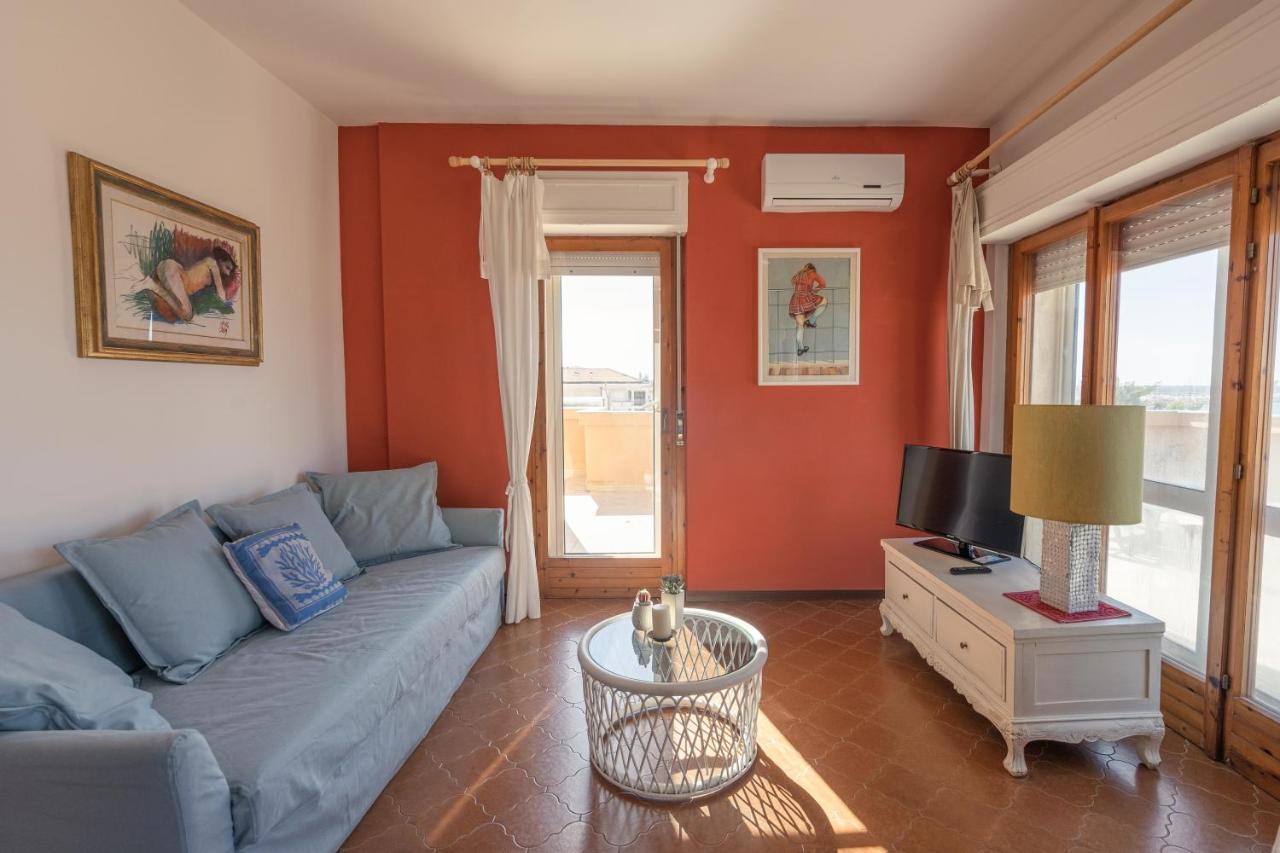 Ferienwohnung Alghero-Attico- Parcheggio Gratuito E Wifi Exterior foto